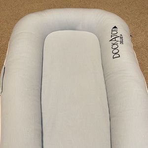 Dockatot Deluxe- used for 6 weeks